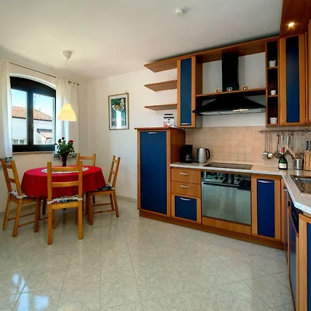 Kika Apartment *