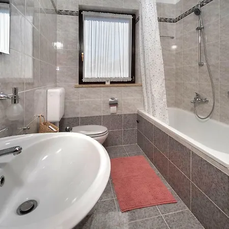 Apartment Kika *